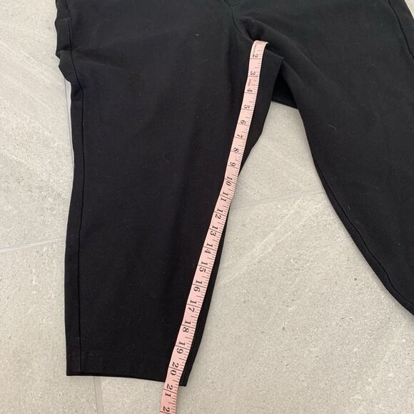 Torrid 24S Black Knee Length Capri Length Pants - Picture 5 of 5